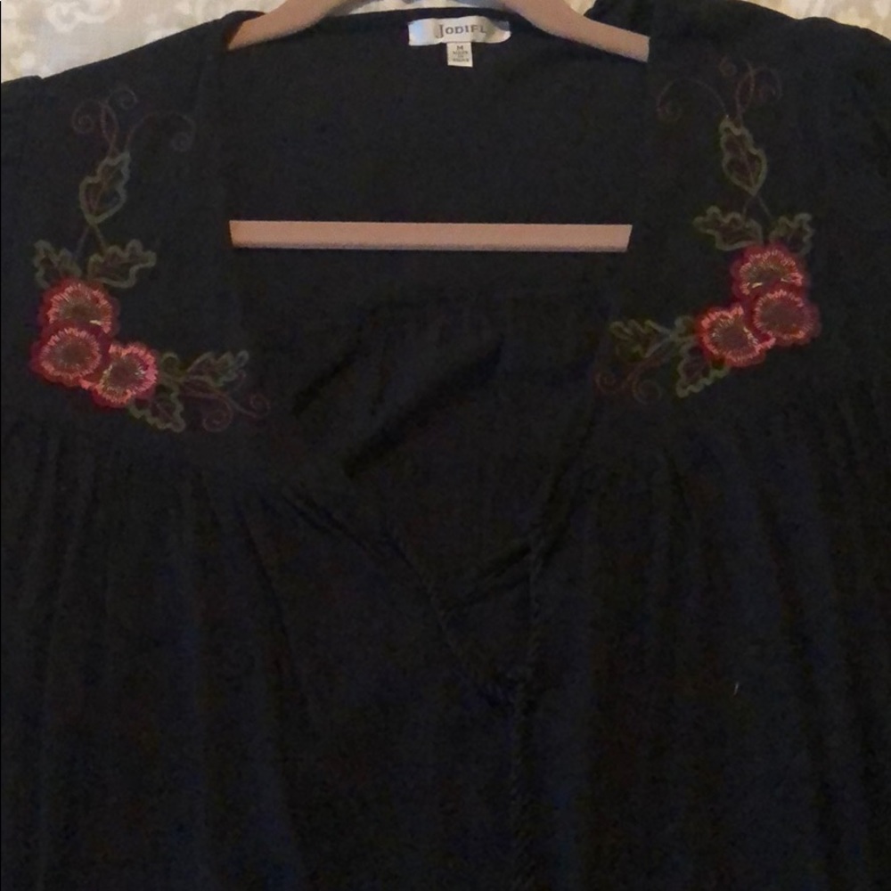 Boutique black top
